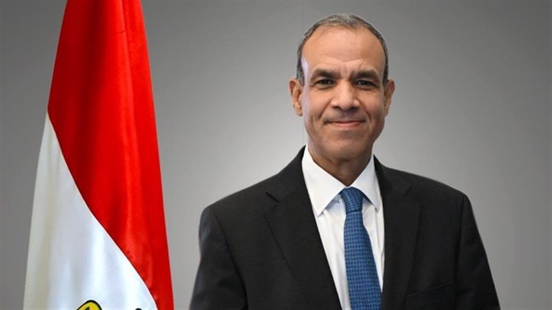 الدكتور بدر عبد العاطي،