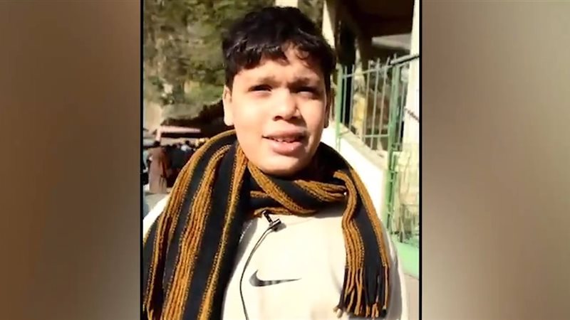 أحد طلاب الصف الثانى