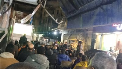 زحام كبير في مقاهي الإسكندرية لمتابعة مباراة المنتخب الوطني أمام السنغال (فيديو وصور)