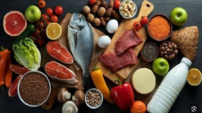 انقلاب في الهرم الغذائي.. أمريكا تعلن قواعد جديدة للأكل وتفتح باب الجدل عالميًا.. تصدر الدهون الحيوانية والألبان كاملة الدسم.. وتراجع النشويات وإلغاء الأطعمة المصنعة