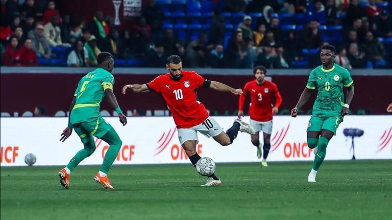 الجماهير تنتقد لاعبي