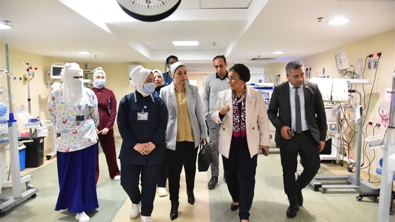 جولة د.عبلة الألفي