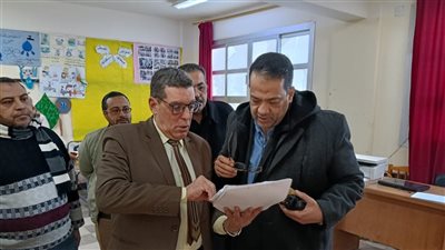 وكيل التعليم بالغربية يتابع استعدادات لجان امتحانات الشهادة الإعدادية قبل انطلاقها