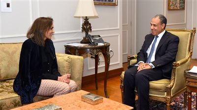 تفاصيل لقاء بدر عبد العاطي مع وزيرة المشروعات الصغيرة بأستراليا 