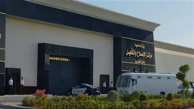 مصدر أمني ينفي ادعاءات زوجة نزيل بمراكز الإصلاح والتأهيل بالتعدي عليه داخل محبسه