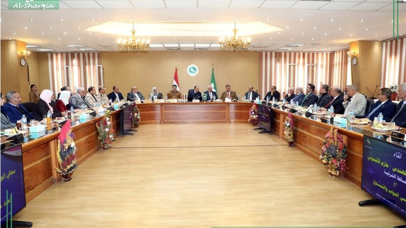 محافظ الشرقية يستقبل