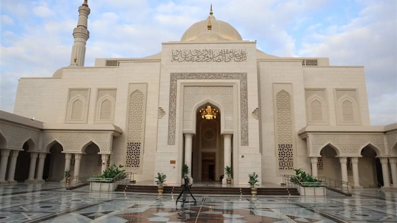 مسجد العزيز الحكيم،