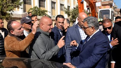 محافظ الدقهلية يتفقد قرية دميرة بطلخا للوقوف على مستوى الخدمات المقدمة 