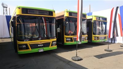  النقل العام بالقاهرة تدخل عصر الرقمنة.. استخدام التذاكر المميكنة في 300 أتوبيس.. تطبيق إلكتروني لتسهيل التحصيل.. وتوفير كروت في المحطات النهائية لكبار السن 