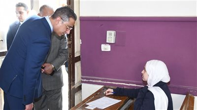 محافظ الفيوم يشدد على تنظيم خروج ودخول طلاب الشهادة الإعدادية إلى اللجان 