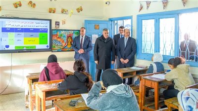 محافظ الإسكندرية يكلف الأحياء برفع المخلفات أولًا بأول بمحيط المدارس