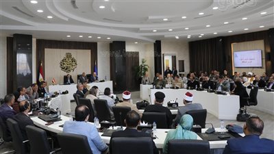 محافظ أسوان يشدد على الاستعداد المبكر لمواجهة السيول والأمطار 