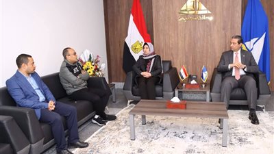 محافظ دمياط يستقبل مساعد وزير الصحة لمناقشة تطوير القطاع الصحي