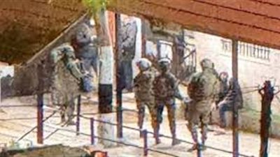 قوات الاحتلال الإسرائيلي تحتجز مصلين داخل مسجد في كفر نعمة غرب رام الله