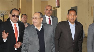 رئيس القابضة للصناعات الغذائية يتفقد مطاحن جنوب القاهرة والجيزة لمتابعة جودة الإنتاج 