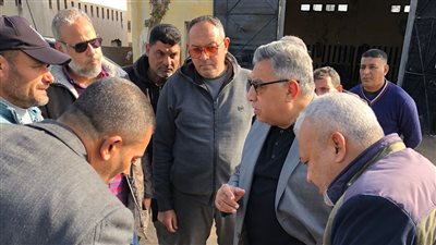 محافظ الدقهلية في جولة مفاجئة بدكرنس لتفقد مخازن أسطوانات البوتاجاز