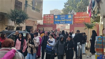 بكاء طلاب الشهادة الإعدادية بالشرقية بسبب صعوبة امتحان العلوم (فيديو وصور)