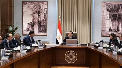 مدبولي يتابع مع وزير الإسكان الخطة الزمنية لتنفيذ مشروع 