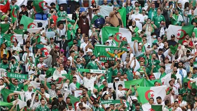 3 شهور حبس وغرامة 500 درهم مغربي لمشجع جزائري تبول في المدرجات 