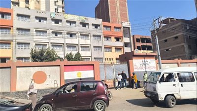 طلاب الشهادة الإعدادية بالقليوبية عن امتحان الإنجليزي: يحتاج إلى وقت أطول 