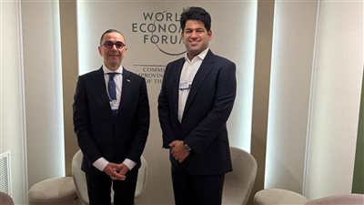  وزير الاستثمار يبحث مع رئيس شركة TVS Motors الهندية توطين صناعة السيارات بمصر 