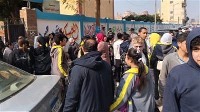 طلاب الشهادة الإعدادية بأسيوط يكشفون حقيقة تسريب الامتحانات مقابل 100 جنيه (فيديو) 