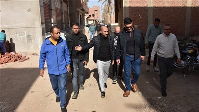 رئيس مياه القليوبية يتابع هبوطا أرضيا بشبكة الصرف الصحي بالقلج 