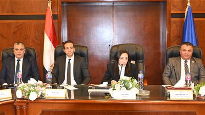 محافظ البحيرة تناقش مع نواب البرلمان رفع مستوى الخدمات المقدمة للمواطنين