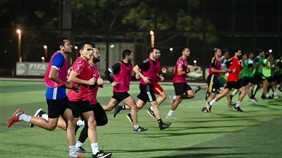 إجراء اختبار اللياقة البدنية لحكام دوري القسم الثاني (صور)