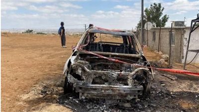 مستوطنون يحرقون آليات ومركبات فلسطينية جنوب نابلس (فيديو)