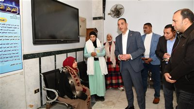 المحافظ يتفقد المركز التكنولوجي بمجلس مدينة الفيوم