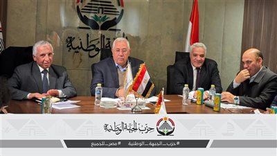 السيد القصير يترأس اجتماع أمانة الزراعة والري بحزب الجبهة الوطنية (صور)