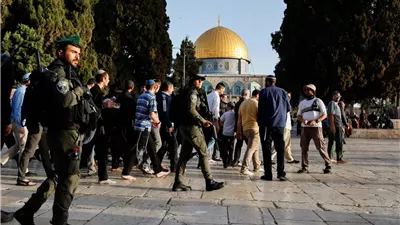 تطور خطير، إسرائيل تسمح لمقتحمي الأقصى باصطحاب أوراق الصلاة اليهودية