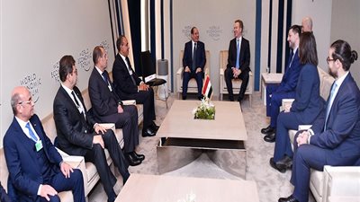 السيسي: القطاع الخاص شريك أساسي في مسيرة التنمية الشاملة