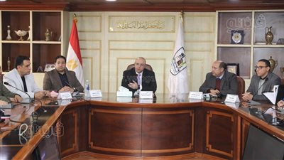 محافظ بني سويف: معارض ثابتة ومتحركة لتوفير السلع الأساسية في رمضان