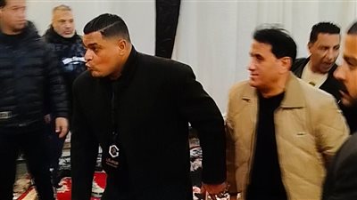 أحمد شيبة وحمو بيكا أبرز الحضور في عزاء والدة رضا البحراوي (فيديو)