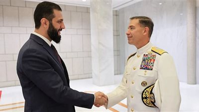 قائد القيادة المركزية الأمريكية يبحث مع الشرع التطورات الأمنية بسوريا وملف 