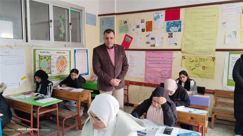 ياسر عمارة يتابع