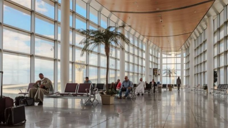 مطار الإسكندرية يستقبل