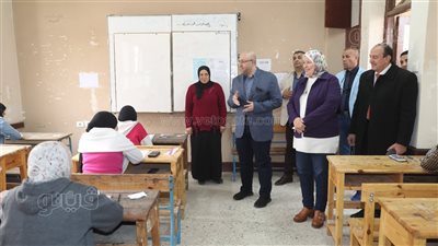 محافظ بني سويف يتفقد لجان امتحانات الإعدادية في يومها الأخير (صور)