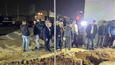 القابضة للمياه تواصل أعمال إصلاح الهبوط الأرضي بميدان محمد زكي بمحور الشهيد (صور)