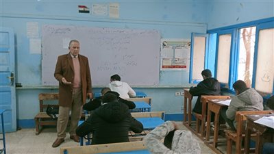 تعليم أسيوط: امتحان العلوم لم يخرج عن الكتاب المدرسي 