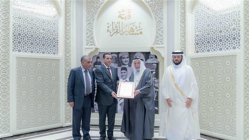 حاكم الشارقة يستقبل