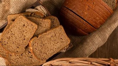 فوائد الاعتماد على الخبز الأسمر بدلا من الأبيض