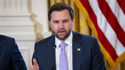 نائب ترامب: أمريكا تضمن أمن جرينلاند ويجب أن تكون لها حصة من ثرواتها ومواردها