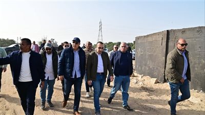 وزير الري يتفقد المنظومة المائية بالإسماعيلية وبورسعيد