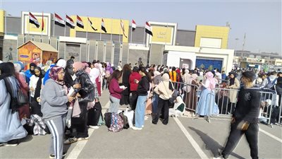 زحام شديد على حفل توقيع كتاب أحمد آل حمدان بمعرض الكتاب 2026