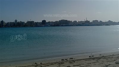 طقس مشمس وهدوء حركة الأمواج والرياح في مطروح (صور)