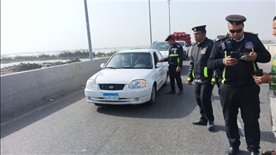 حملة للكشف عن تعاطي المواد المخدرة والمخالفات المرورية بمنطقة الحزام الآمن بالدقهلية