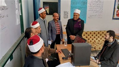 رئيس منطقة الإسماعيلية الأزهرية يتابع اختبارات الخاتمين برواق القرآن الكريم (صور)